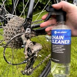 Velorest Chain Care Bundle - Ketting Reiniging & Onderhoud - Fietsonderhoudsmiddelen - Fietsketting Reiniger Set - Kettingolie Fiets - Fietsketting Smeermiddel - Chain Cleaner - Langdurige Bescherming -Fietsenreeksen Winkel 1200x1200 373