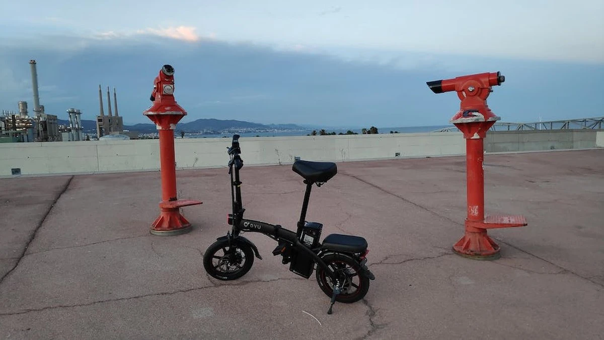 F-Wheel DYU A5 - Elektrische Vouwfiets - E Bike - 14 Inch - 7.5 Ah - 25km/u - Zwart 4 F-Wheel DYU A5 - Elektrische Vouwfiets - E Bike - 14 Inch - 7.5 Ah - 25km/u - Zwart - Afbeelding 2