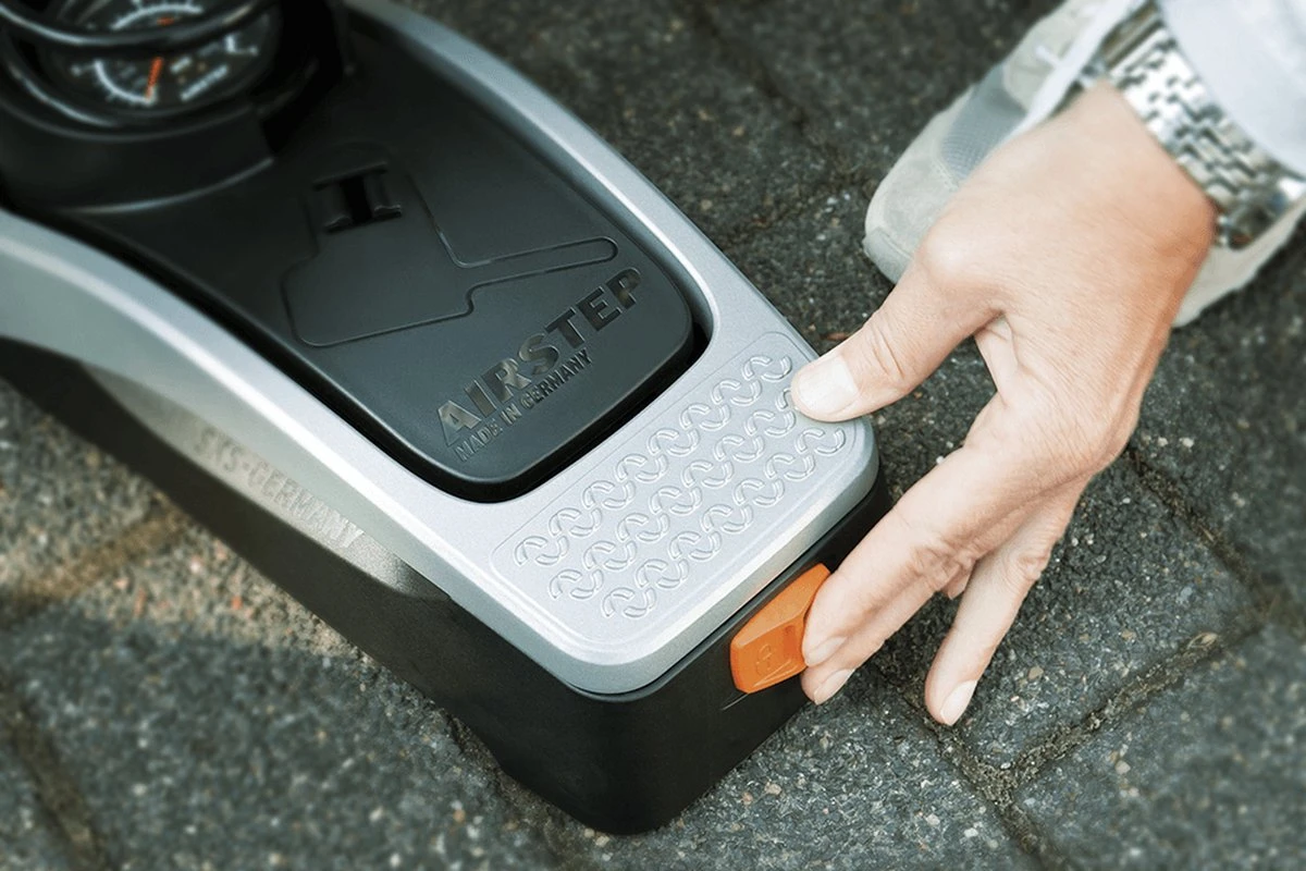 SKS Airstep Voetpomp Met Manometer - 7 Bar - Zwart 14 SKS Airstep Voetpomp Met Manometer - 7 Bar - Zwart - Afbeelding 12