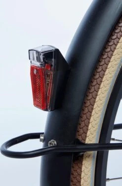 Cortina U4 - Stadsfiets - D50 - Jet Black Matt - R3 -Fietsenreeksen Winkel 790x1200